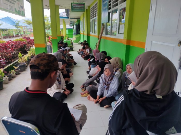 H-7 Jambore! Pembina MTsN 1 Kerinci Bedah Hasil Latihan Bersama Penegak