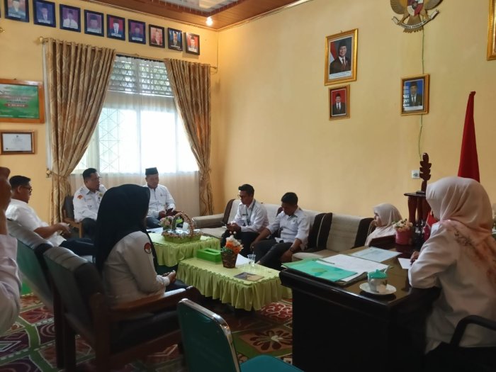 Kolaborasi Demi Suksesnya Agenda Madrasah, MTsN 1 Kerinci Bahas Persiapan Hari Guru, Ujian Semester, dan Class Meeting