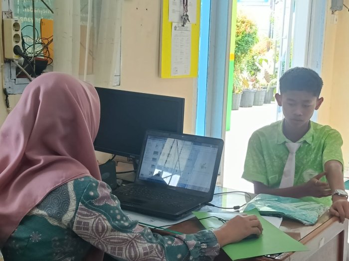 Bukan Sekadar Layanan Biasa, Simak Cara MTsN 1 Kerinci Sambut Alumni!