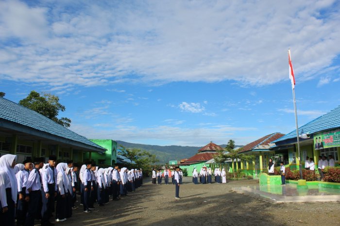 Pesan Mendalam Kepala Lab IPA di MTsN 1 Kerinci: Bukan Cuma Pintar, Siswa Wajib Punya 3 Hal Ini!