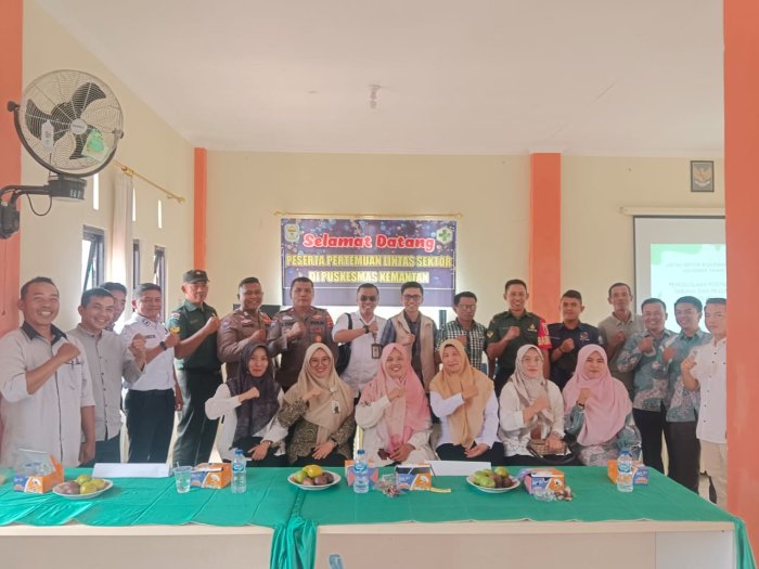 Ibu Nita Hernaya, M.Pd. Wakili Guru MTsN 1 Kerinci dalam Acara Lintas Sektor di Puskesmas Kemantan