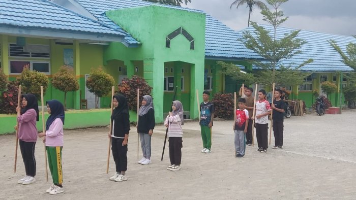 Latihan hingga Perlengkapan, Siswa MTsN 1 Kerinci Matangkan Persiapan Jambore