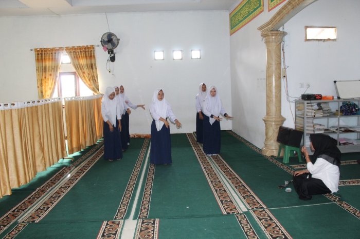 🎶 Tari Jadi Simbol Kebersamaan, Siswa dan Mahasiswa PLP IAIN Kerinci Persiapkan Penampilan Spesial