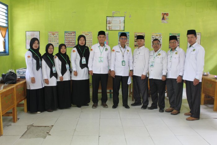 MTsN 1 Kerinci Sambut Kedatangan Pengawas Binaan, Dorong Peningkatan Mutu Pendidikan