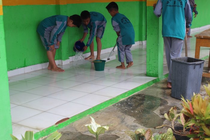 MTsN 1 Kerinci Mendadak Sibuk! Persiapan Apa yang Sedang Mereka Lakukan?