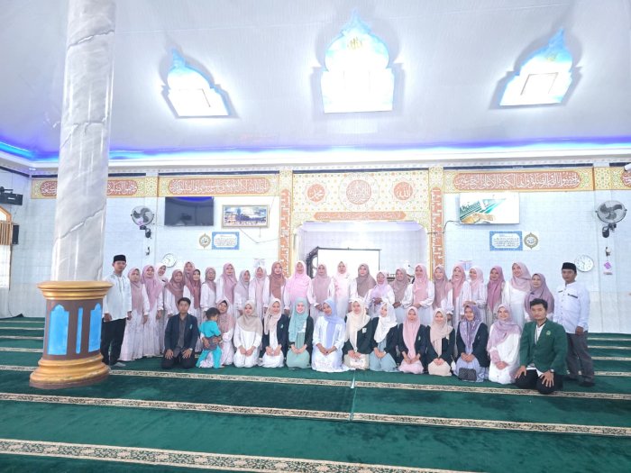 MTsN 1 Kerinci Gelar Perayaan Maulid Nabi Muhammad SAW di Masjid Baitul Ihsan Kemantan
