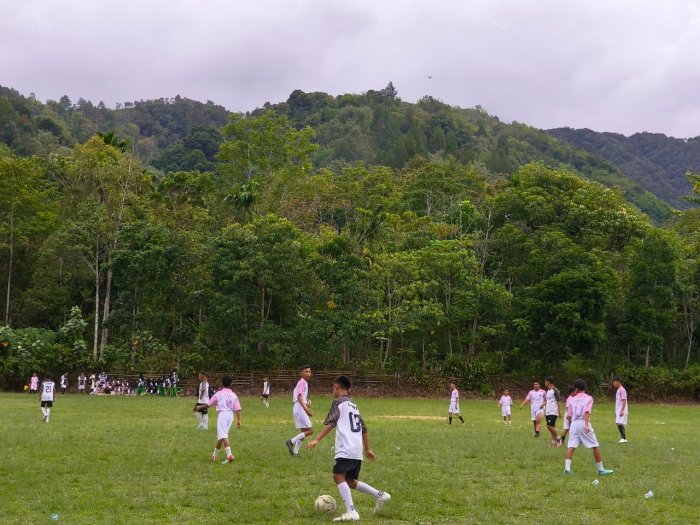 Gol Tunggal Tama Antar Sayang FC Raih Kemenangan atas Karancik Apai FC