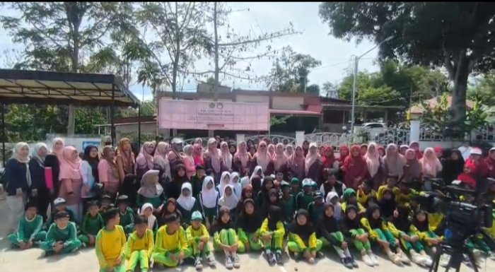 Perwakilan MTsN 1 Kerinci Meriahkan Jalan Sehat dan Senam Sehat HUT DWP Kemenag Kabupaten Kerinci