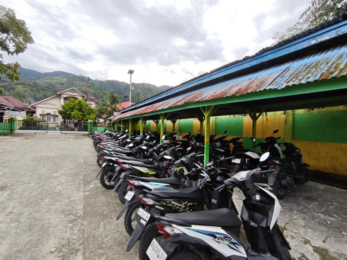 Disiplin dan Tertib, Area Parkir MTsN 1 Kerinci Tampil Rapi dan Nyaman