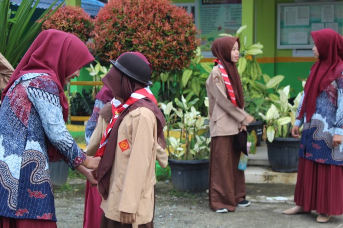 MTsN 1 Kerinci Komitmen Bangun Generasi Disiplin Lewat Sweeping siswa Madrasah