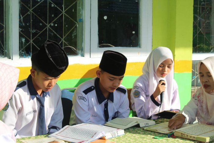 Afhan, Indra, dan Arofah Jadi Sorotan, Lantunkan Ayat Suci Sebelum Belajar