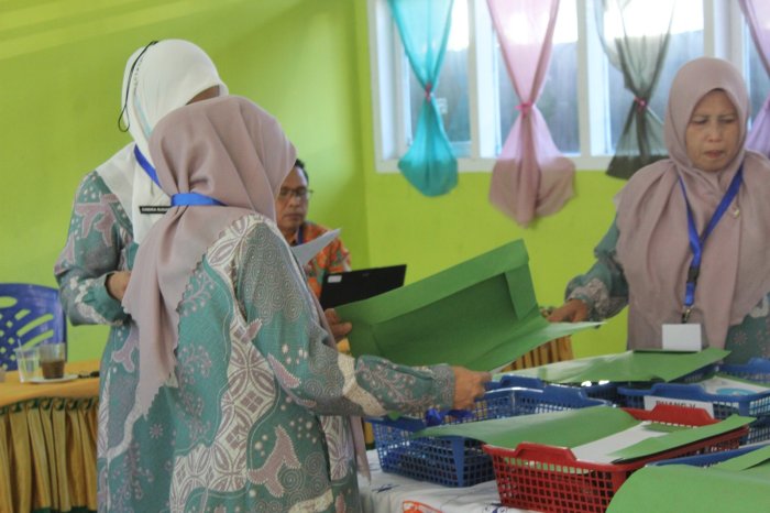 Administrasi Beres, Ujian Sukses! Kinerja Panitia Patut Diacungi Jempol