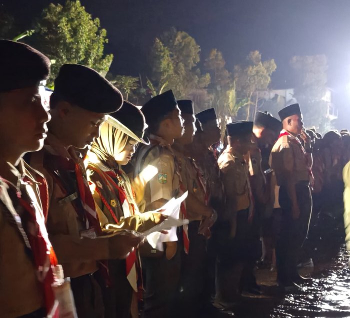 Dari Ratusan Peserta, Siswa MTsN 1 Kerinci Ini Terpilih Jadi MC api UnggunJambore Cabang kerinci Dari Ratusan Peserta, Siswa MTsN 1 Kerinci Ini Terpilih Jadi MC api UnggunJambore Cabang kerinci