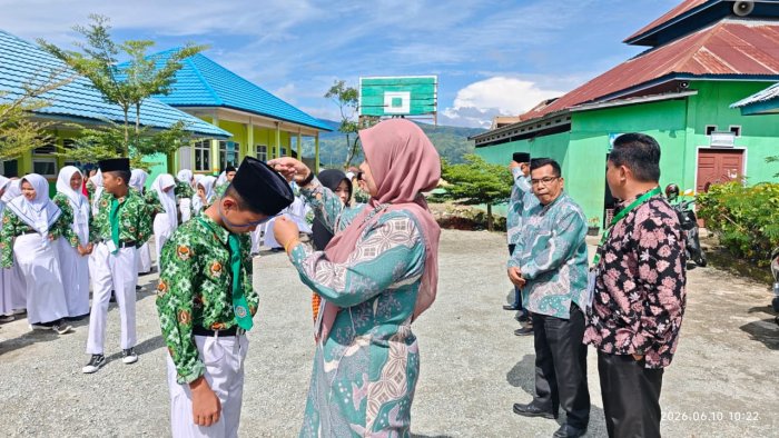 Ujian Tuntas, Semangat Tetap Membara! MTsN 1 Kerinci Tutup Pelaksanaan Ujian Tahun 2026 Ujian Tuntas, Semangat Tetap Membara! MTsN 1 Kerinci Tutup Pelaksanaan Ujian Tahun 2026