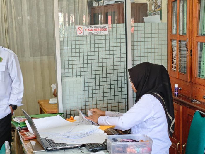 Layanan Prima Tata Usaha MTsN 1 Kerinci Tingkatkan Kepuasan Warga Madrasah