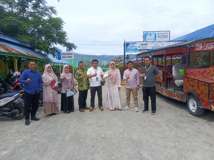 Tim Monitoring Kanwil Kemenag Provinsi Jambi Tinjau Administrasi dan Dokumentasi ANBK di MTsN 1 Kerinci