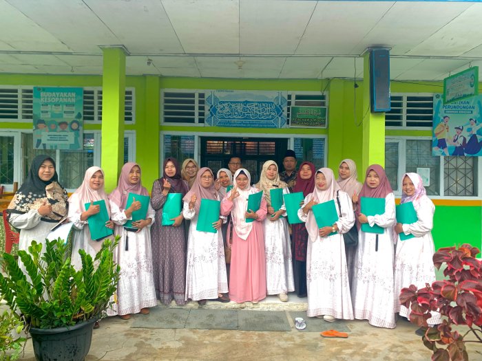 Pengawas Ujian Praktik Siap Sukseskan Pelaksanaan Ujian dengan Profesional dan Penuh Dedikasi