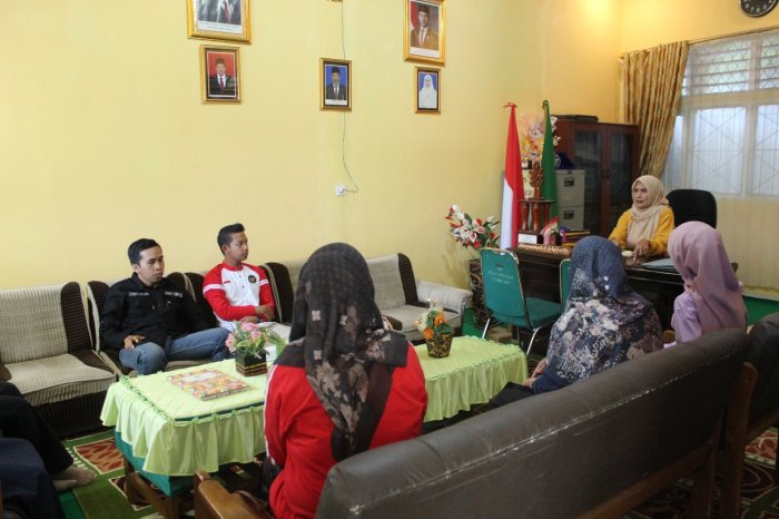MTsN 1 Kerinci Mantapkan Persiapan Ujian Melalui Rapat Bersama di Ruang Kamad