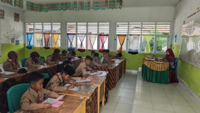 Evaluasi Pembelajaran, MTsN 1 Kerinci Laksanakan Ujian Mid Semester dan Ujian Semester
