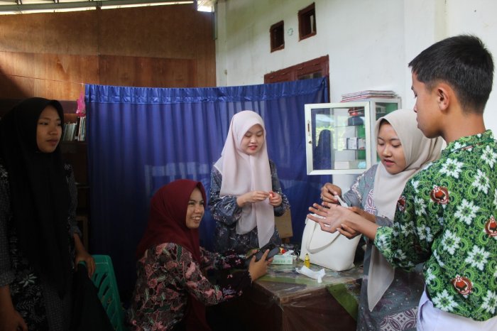 Mahasiswa PLP IAIN Kerinci Turut Sukseskan Layanan UKM bagi Siswa Madrasah