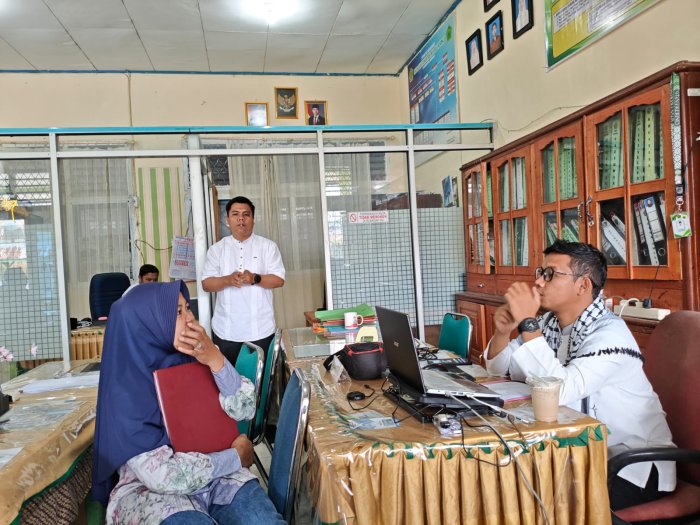 Dua Siswa Baru Resmi Mendaftar, Bukti Kepercayaan Masyarakat terhadap MTsN 1 Kerinci