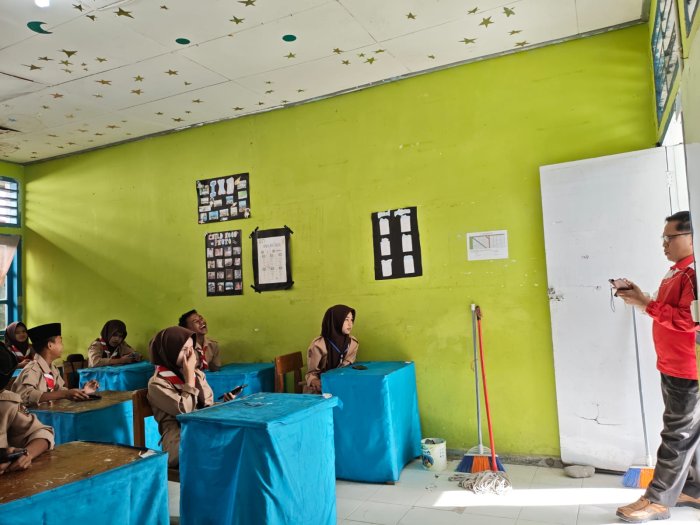 Suasana Tertib Warnai Pelaksanaan Ujian di MTsN 1 Kerinci