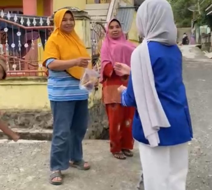 Menebar Kebaikan di Jalanan: Semangat Berbagi Takjil di Bulan Ramadan