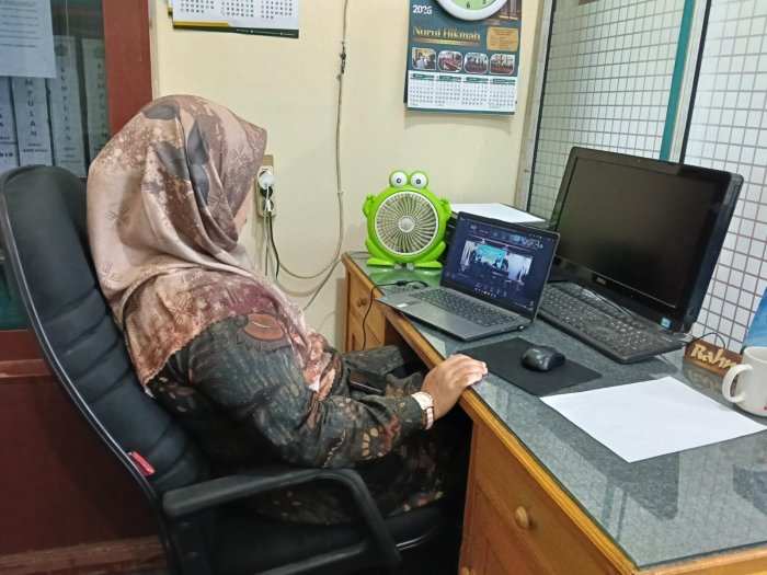 Komitmen Menuju Madrasah Bersih dan Profesional, MTsN 1 Kerinci Ikuti Zoom Pembinaan Pembangunan Zona Integritas Komitmen Menuju Madrasah Bersih dan Profesional, MTsN 1 Kerinci Ikuti Zoom Pembinaan Pembangunan Zona Integritas