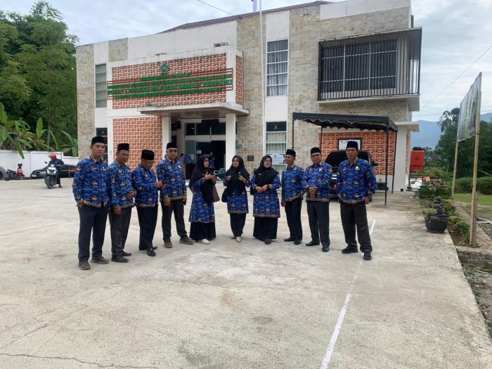 Kepala Madrasah Hadiri Upacara HKN di Kemenag dengan Khidmat