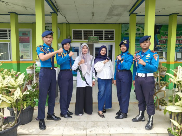 Kunjungan SMA Praja ke MTsN 1 Kerinci Disambut Antusias, Siswa Semakin Termotivasi