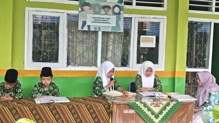 Tadarus Ramadhan MTsN 1 Kerinci Terus Berlanjut, Pagi Ini Dipimpin Amar, Elga, Asyira, dan Silsa