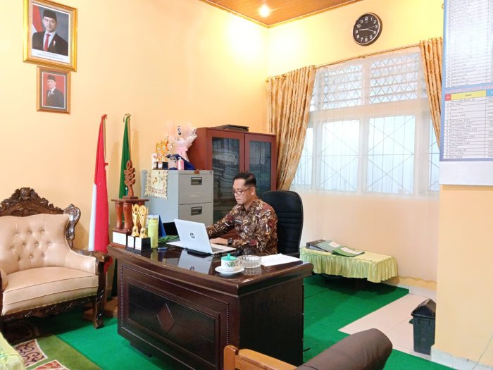 PTK MTsN 1 Kerinci Ikuti Zoom koordinasi Penilaian Kinerja Triwulan I Tahun 2026