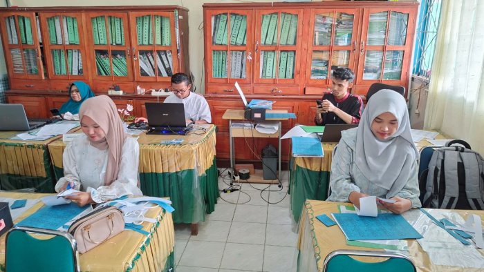 Totalitas! Demi Kelancaran Ujian, Panitia Siapkan Semuanya dari Sekarang