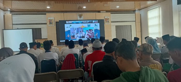 Kepala MTsN 1 Kerinci Hadiri Lebaran Yatim dan Disabilitas di Kantor Kemenag Kabupaten Kerinci Kepala MTsN 1 Kerinci Hadiri Lebaran Yatim dan Disabilitas di Kantor Kemenag Kabupaten Kerinci