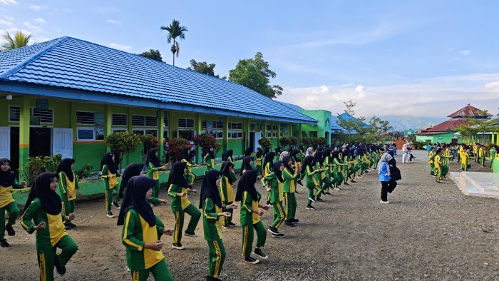 Gerak Sehat, Hati Gembira: Semarak Senam Pagi di MTsN 1 Kerinci