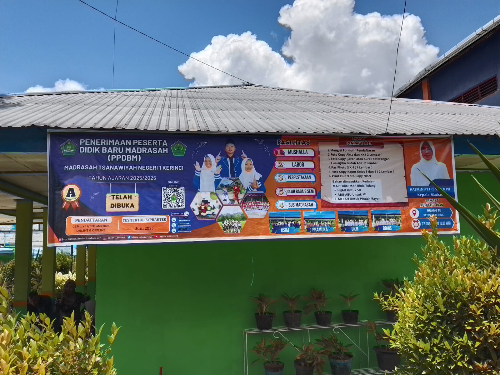 Antusiasme Tinggi! Hari Pertama PPDBM di MTsN 1 Kerinci Berjalan Sukses